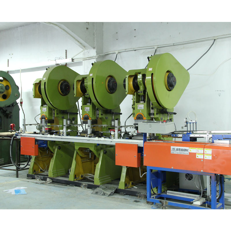 Automatische Maschineneinführung in die Produktlinie, stabile Qualität und geringe Schrottrate erreicht!!