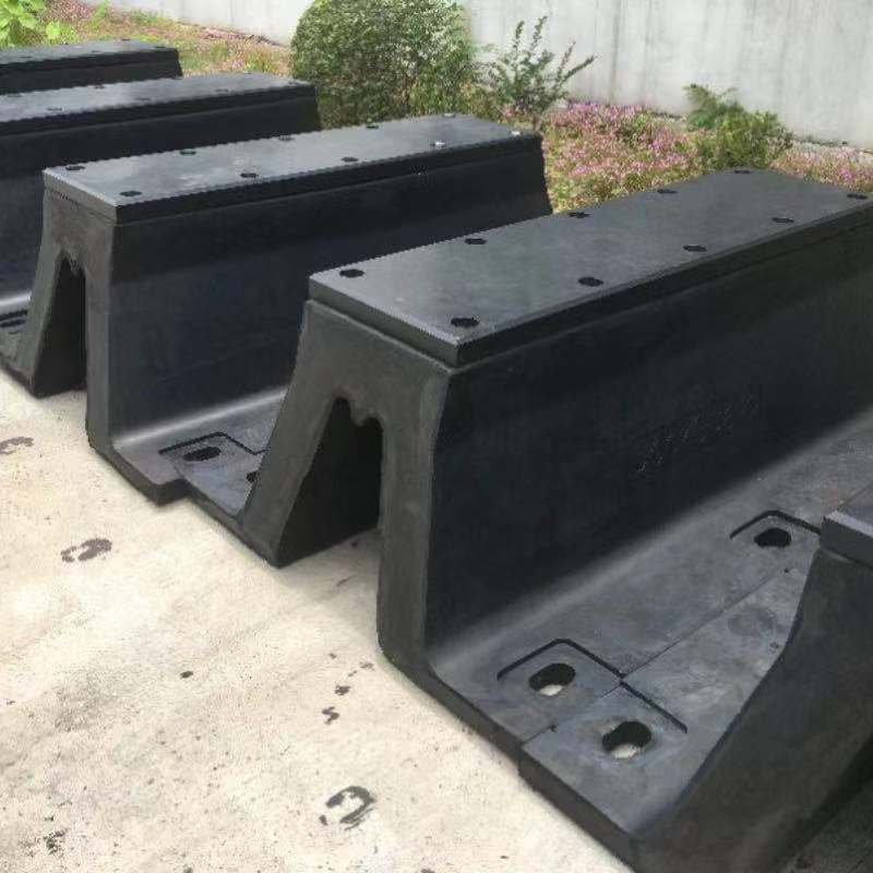 Fender aus Weichkautschuk