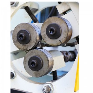 HB-35 Nocken-Dreiachsen-Rollmaschine