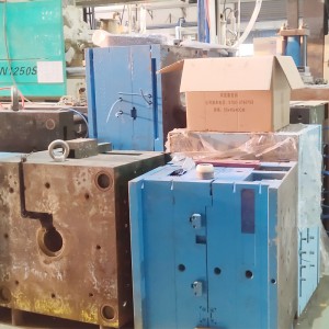 Hochwertige ShenZhen Mould Factory Kundenspezifisches Spritzgießen von Maschinenkunststoffteilen