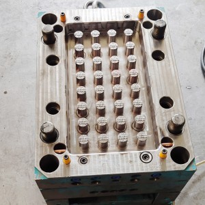 China OEM Production Engine Ersatz benutzerdefinierte hochwertige Formteile Kunststoffform