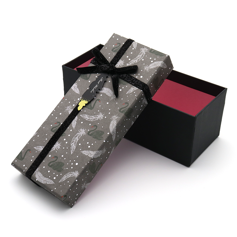 Benutzerdefinierte rosa schwarze starre Papierverpackung Schulterbox mit Bowknotband Brautjungfer Geschenkbox und Taschen