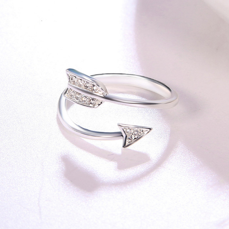 Amor liebt den Gott Ring