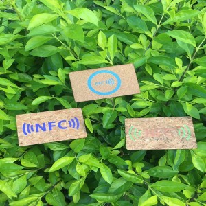 Hölzerne Raumkarte.