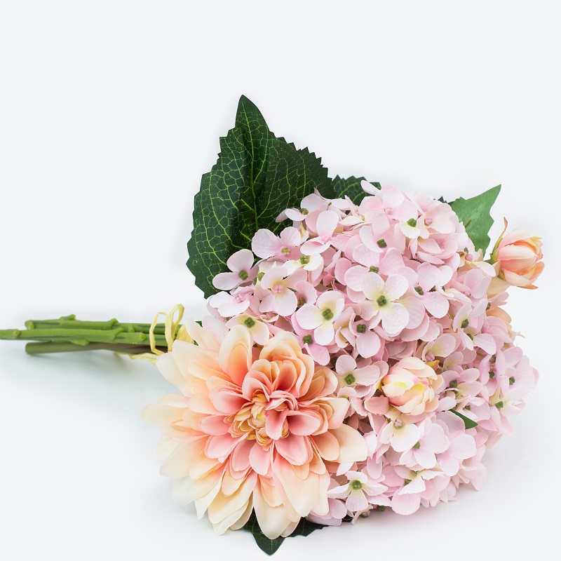 Heißer Verkauf Schöner romantischer Hochzeit Tischdekoration Bridal Bouquet Künstliche Seidenblume