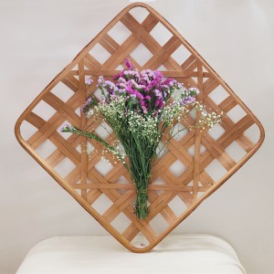 Dekorativer Blumenkorb