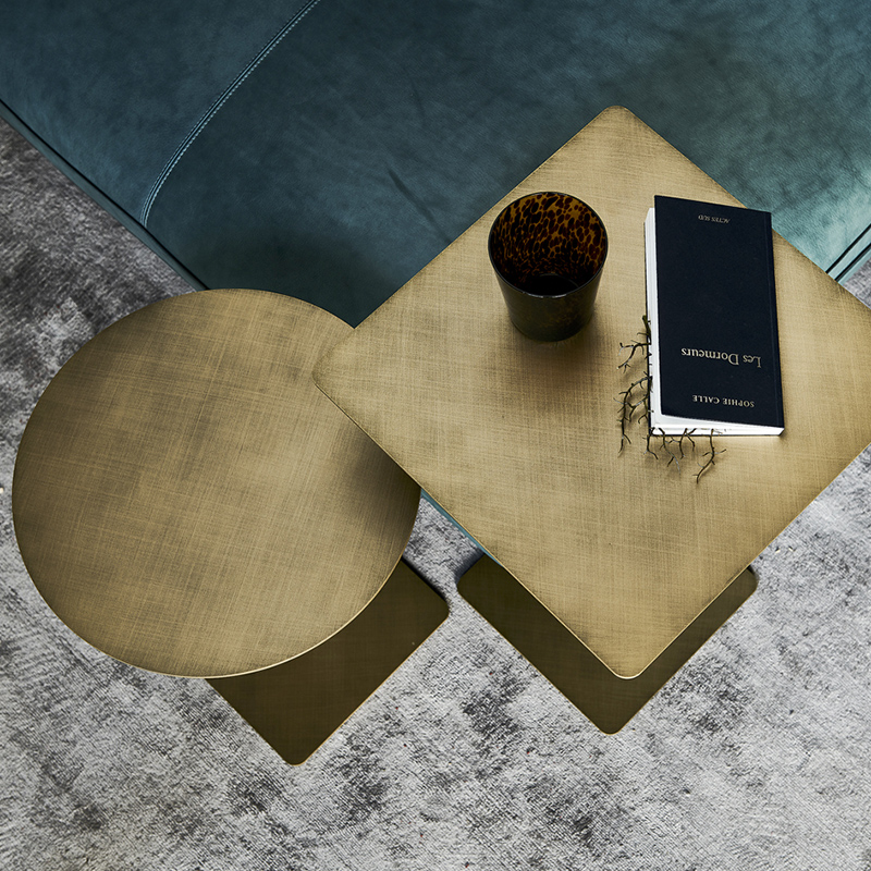 Heißer Verkauf Neues Design Gold Beistelltisch Moderne Goldene Edelstahl Runde Beistelltisch Leitbare Edelstahl-Sofatabelle