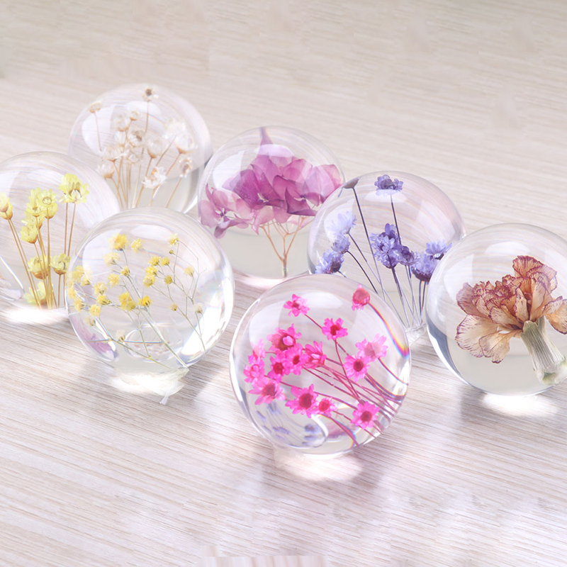 Custom 3d 7 cm 8 cm 9cm Harzkugel Natürliche Blumenpflanze Real Löwenzahn Papiergewicht für Weihnachtsgeschenke Kristallglas Wohnkultur