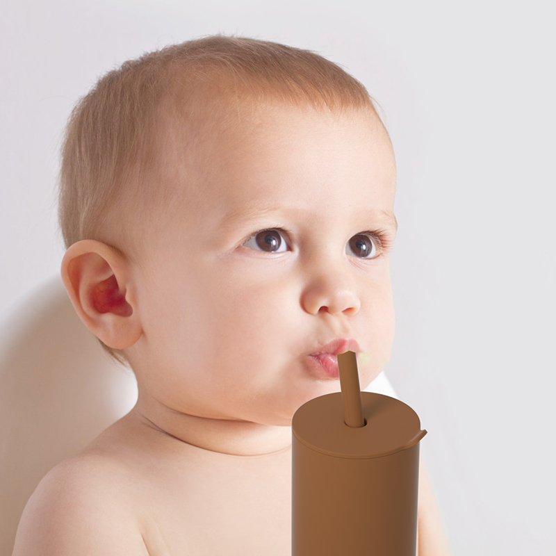 Wasserdichte undichtedichtes Tasse mit Silikonstroh für die Babyzufuhr