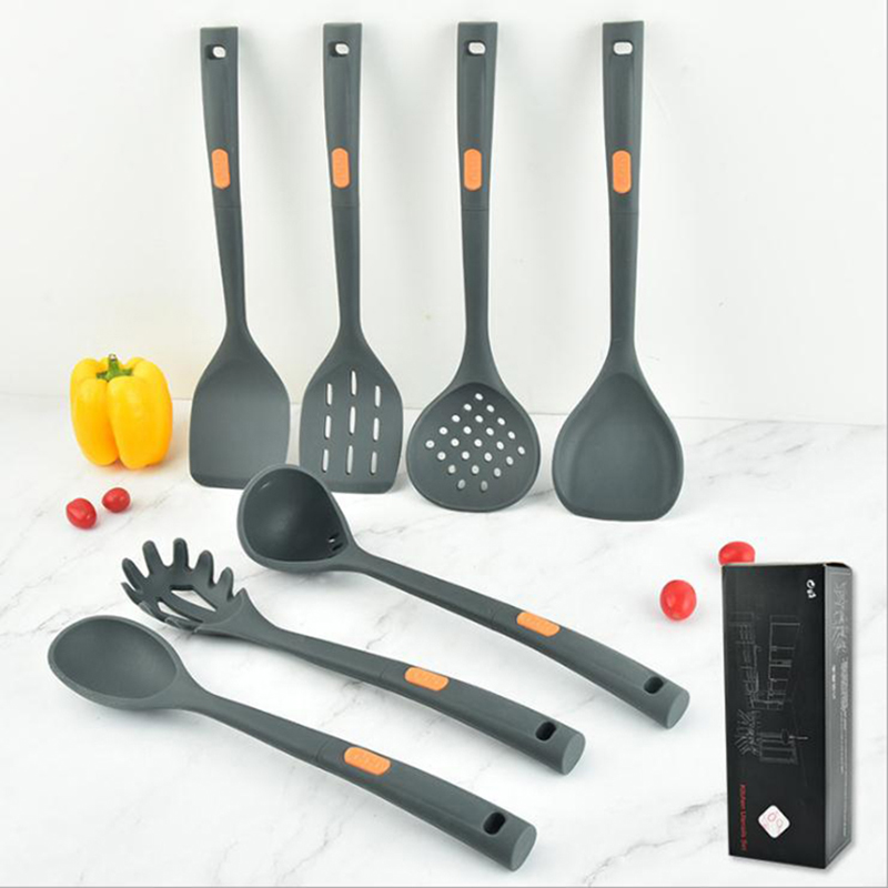 Neues hitzebeständiges Küchenzubehör Nicht-Stick 7 Stücke Silikon Küchenkochutensilien Set Set