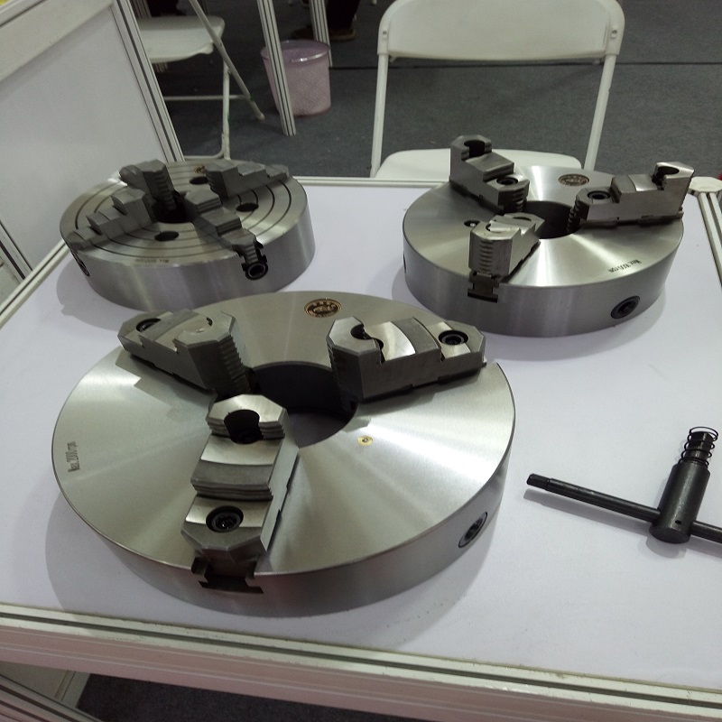 Drei-Jaw Chuck Vier-Jaw Chuck Four Jaw Chuck Drei-Jaw Hydraulic Chuck
