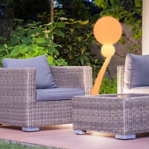 LED wasserdichte Landschaftlichter für Gartendekoration im Freien, farblich veränderliche RGB -LED -Stehlampen für Weihnachten Thanksgiving -Dekoration, Netzwerke betrieben