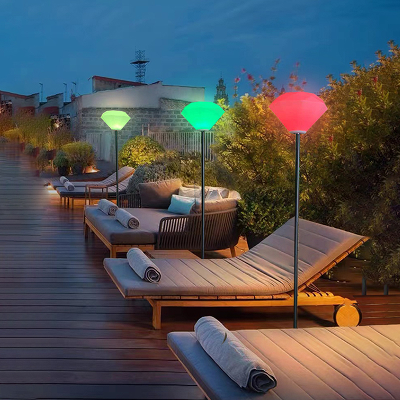 2022neuenordische minimalistische Wohnkulturstehlampe, stehende Fernbedienung RGB -LED -Stehlampe, kreativer Diamant -Dimmbaren -Wohnzimmer im Freien Gartensthoad mit Schmiedeeisebei