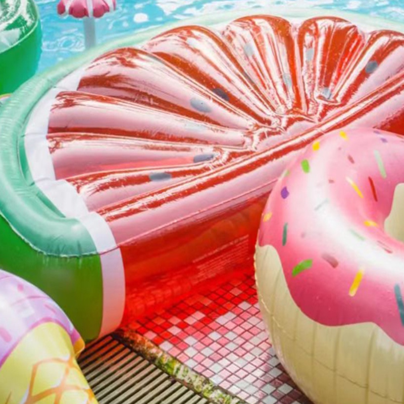 Wie man Pool schwimmt, ohne Löcher zu stöbern?