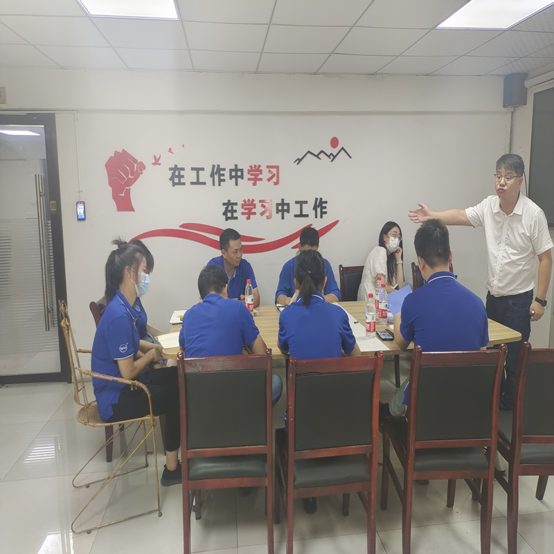 Managementexporte kommen in unser Unternehmen zur Anleitung und Schulung in unser Unternehmen