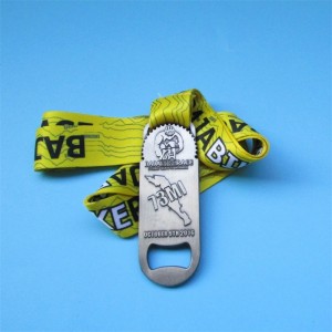 Benutzerdefinierte Medaillon -Anhänger Metallmedaille mit Flaschenöffnungsöffner