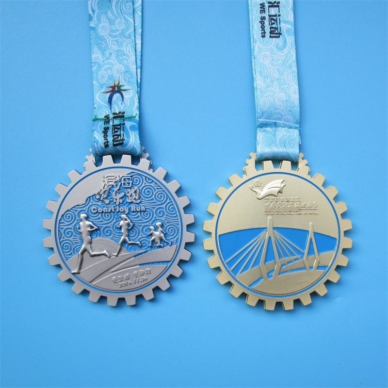 Ausrüstung Design Race Award 3D Metallbügel Goldmedaillen Custom Sportmedaille