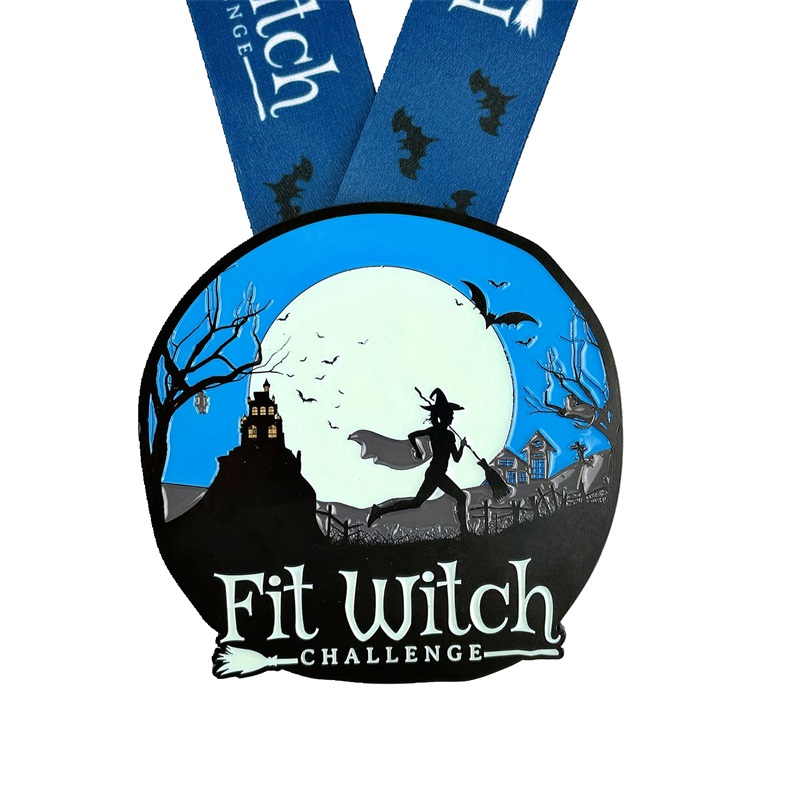 Unique Holiday Run Medaillen 7/8-Zoll Metallgussmedaille Halloween Weihnachten Ostern Neujahr Pretty Medaillen