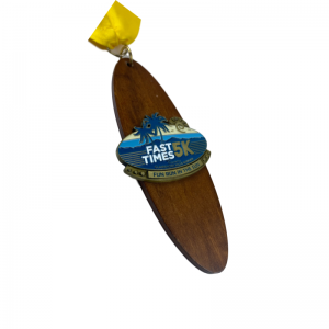 GAG Fabrik Medaillen Benutzerdefinierte Holz Medaille Halter Holz Marathon Medaille mit Laser Gravur Logo