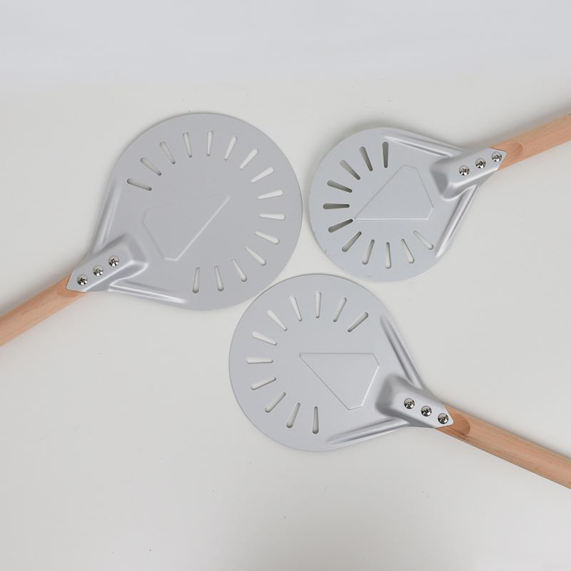 Holzgriff 7 Zoll 8 Zoll 9 Zoll perforiertes Aluminiumpizza Drehen Pizza Turner Round Pizza Spatel Pizza -Ofenzubehör