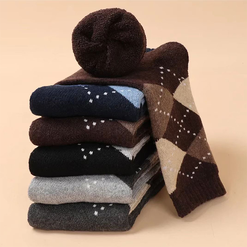 Großhandel Custom Logo Dicke gemütliche Wollmänner Socken Unisex Crew Wintersocken