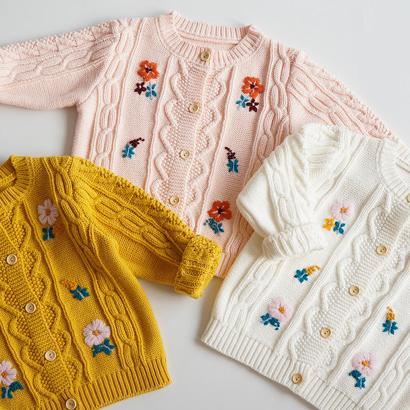 Kinder mit langärmeliger Strickjacke von Kindern reine Handstickerei