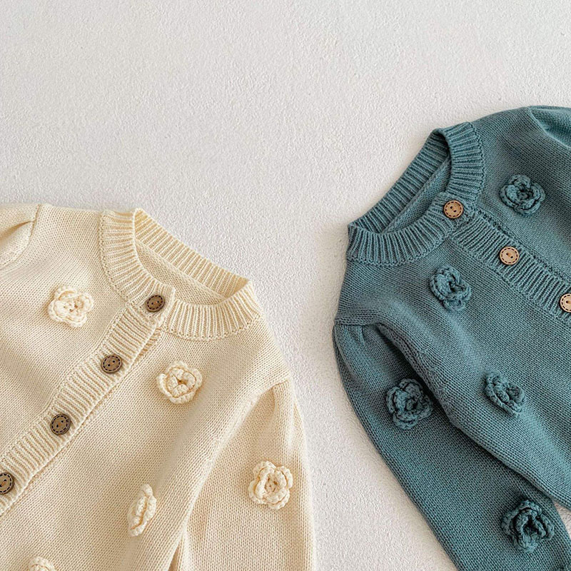 Kinder -Strickwinkel -Strickjacke reiner Baumwollpullover