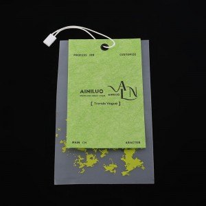 Hangtag des Kleidungsetiketts