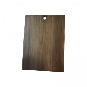 Aufgabenlampe mit Weiß- und Teakfassade und A on/Off Rocker Switch @ Work Station im Gästezimmer