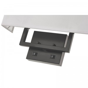 Hampton Inn Hotel halbe rechteckige Wandlampe mit mattem schwarzem Finish, zwei auf/Off -Rocker -Schalter im Hotel Gästezimmer