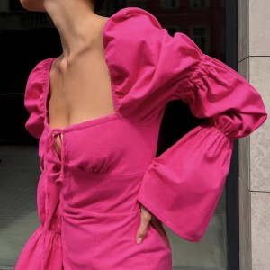 Sexy Square Neck Wrap Hip Puff Ärmelkleid