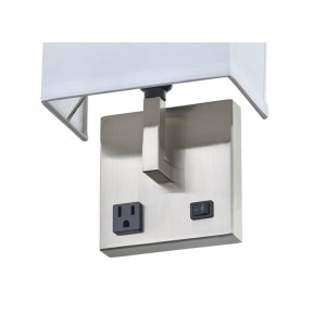 Hospitality Hotel Handwandleuchten mit gebürstetem Nickel -Finish und halb rechteckiger Stoffton im Hotel typischer Gästezimmer