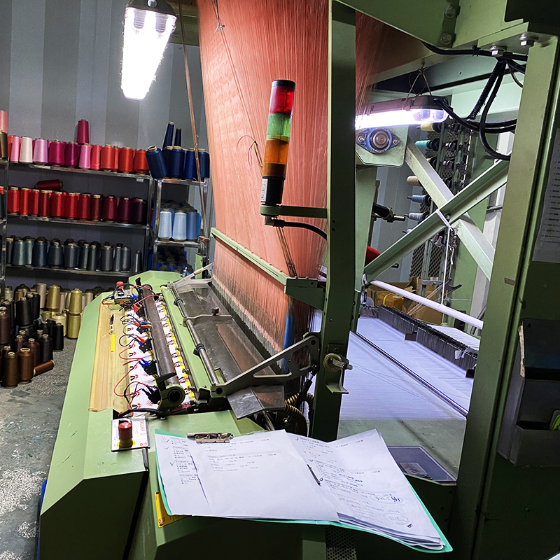 Wir haben professionelle Lieferanten der gewebten Label