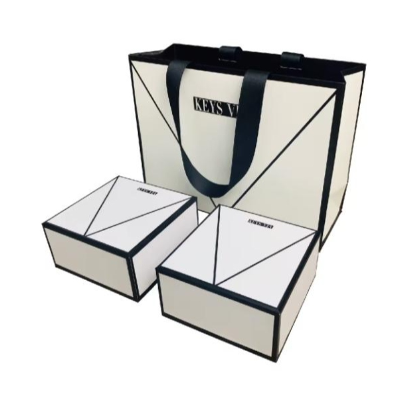 Custom Luxus weiß und schwarzer Schmuck Brieftasche Gürtel Geschenkverpackungspapier Tragetasche mit schwarzem Satinbandgriff