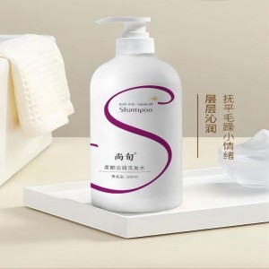 Weiches Anti-Dandruff-Shampoo