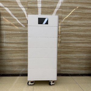 51,2 V 100A LIFEPO4 Stapelbarer Akku mit intelligent intelligenter LED -Bildschirm 5 kWh 10kwh