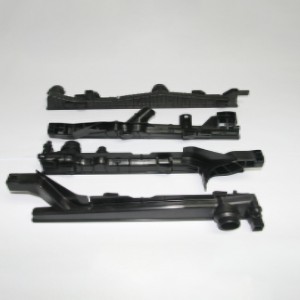 Kühlerbehälter aus Kunststoff