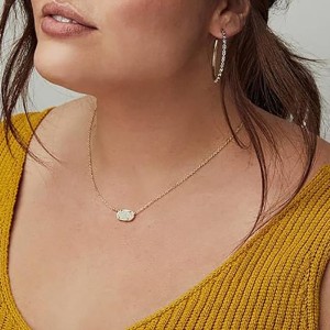 Minimalistische Roségold-Rosa-Anhänger-Halskette. Anhänger-Halskette für Frauen, Modeschmuck, 14-karätiges Gold-Vergoldet