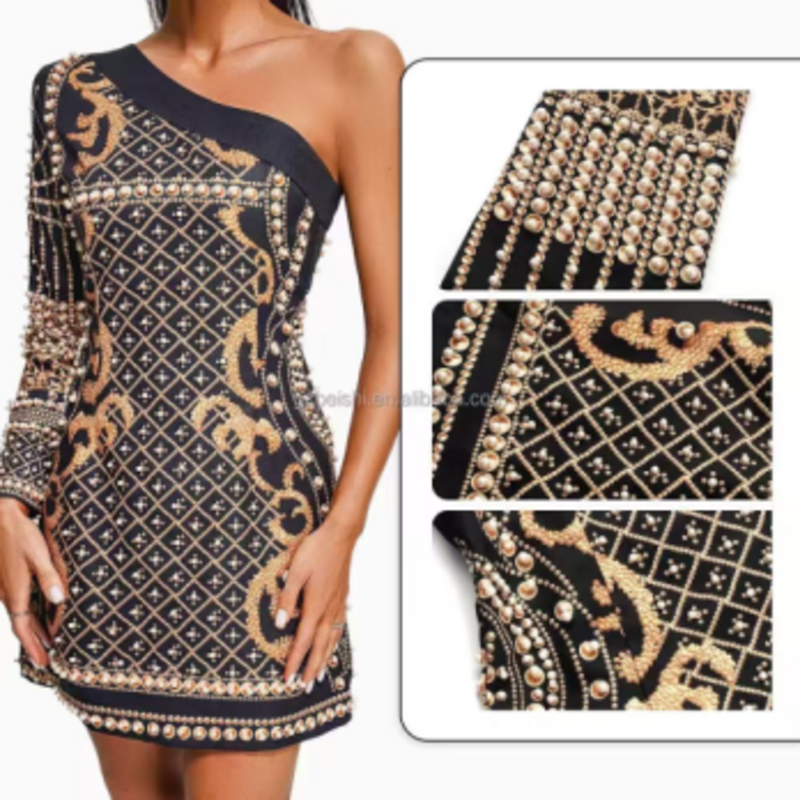 Sommer Jacquard strickte schräge Schulter Langarm, Perlen schlanke Kleider