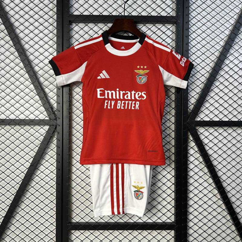 25/26 Kinder Benfica Hausgröße: 16-28