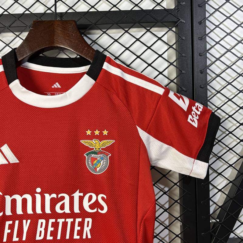 25/26 Kinder Benfica Hausgröße: 16-28