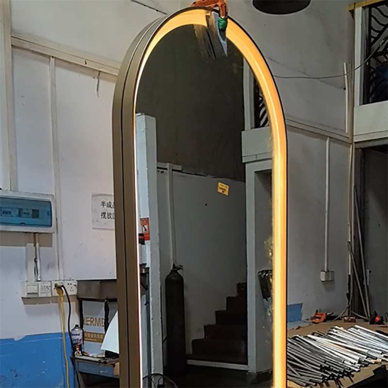 Zotye Edelstahl integrierte Lampe und anpassbare elektroplierte Edelstahl -Smart Mirror